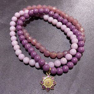 Avon Beaded Bracelet Set of 3 - 3 Shades of Purple Beautiful Flower Pendent